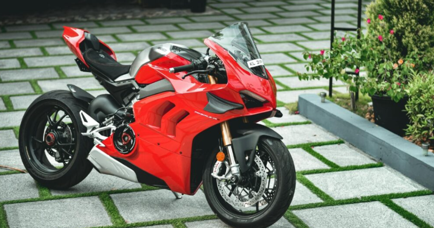Ducati Panigale V4 S