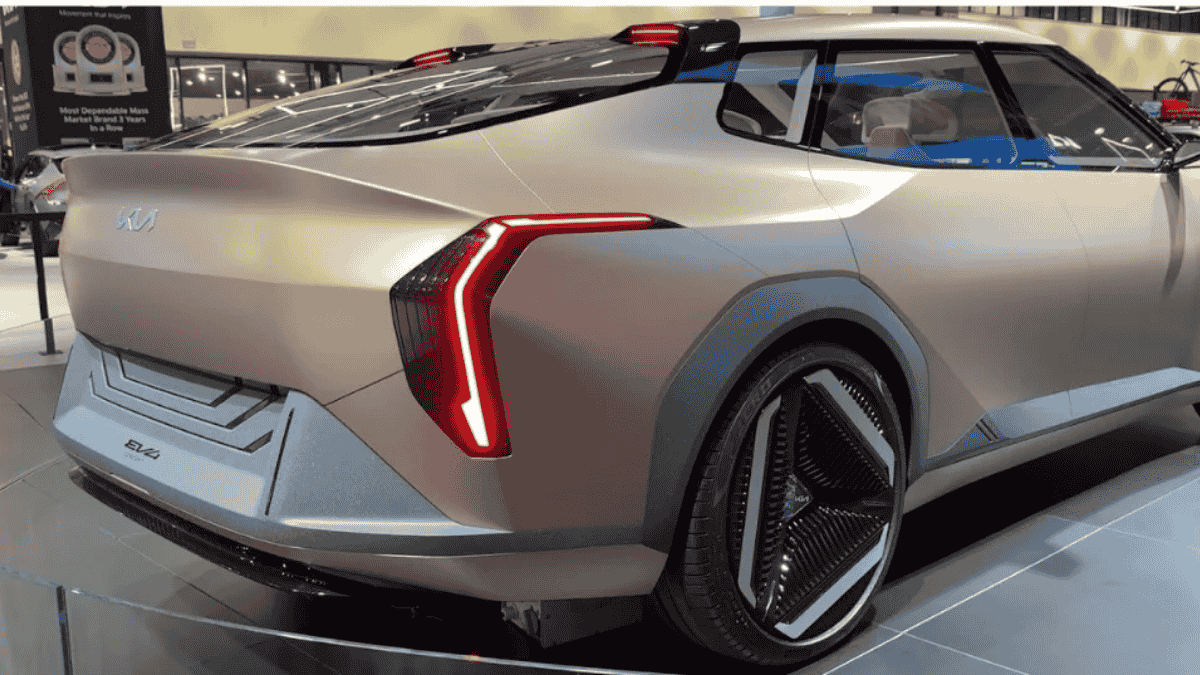 Kia EV4